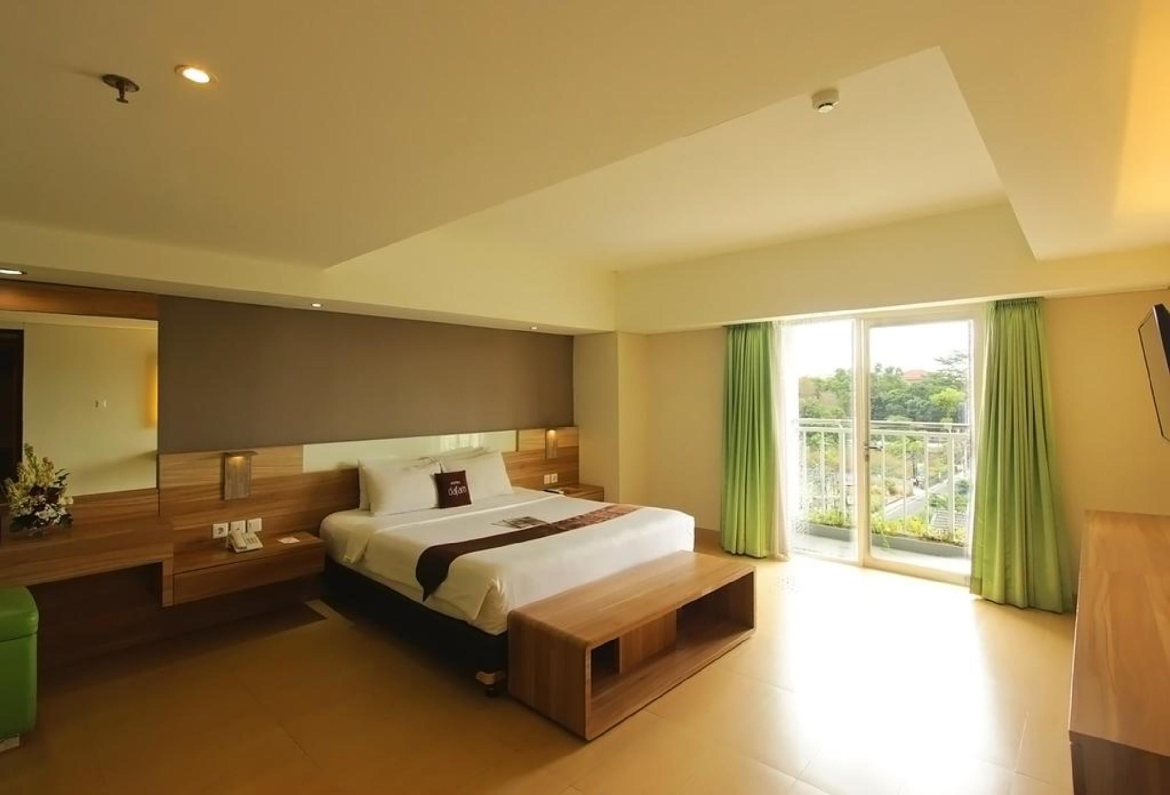 Hotel Fortunagrande Seturan Yogyakarta Exteriör bild