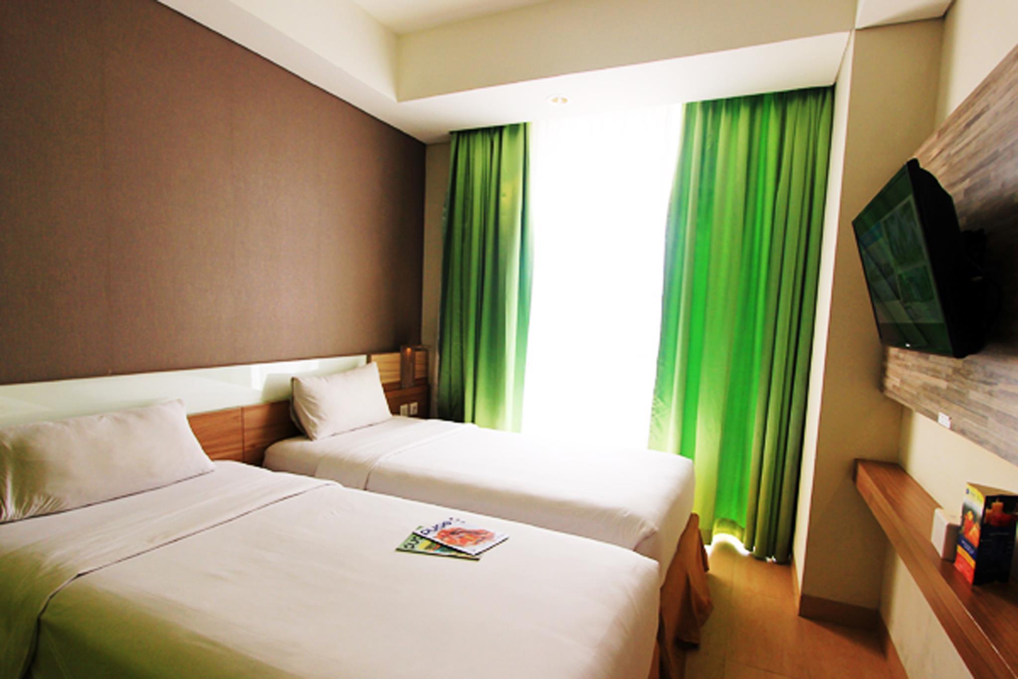 Hotel Fortunagrande Seturan Yogyakarta Exteriör bild