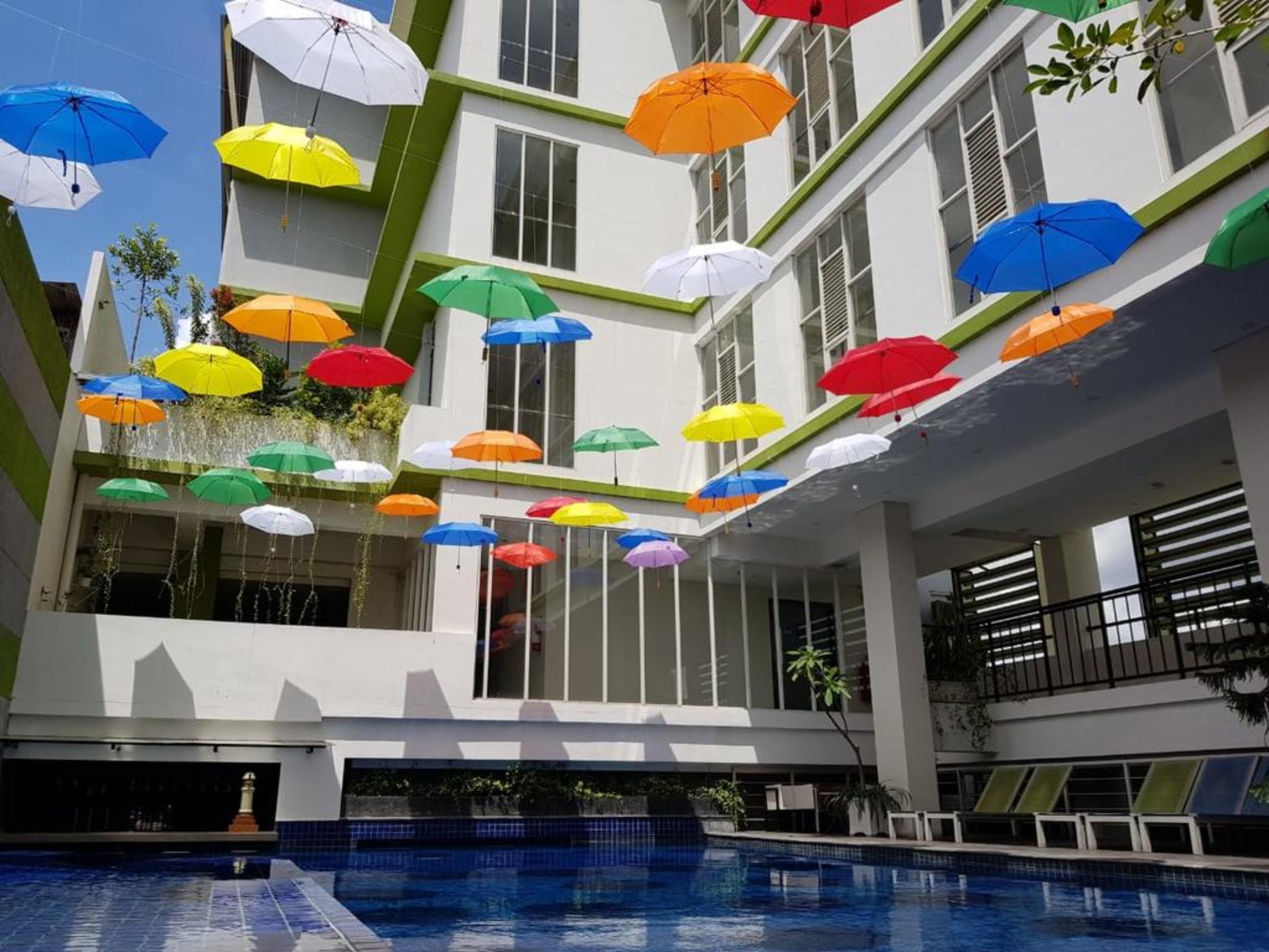 Hotel Fortunagrande Seturan Yogyakarta Exteriör bild