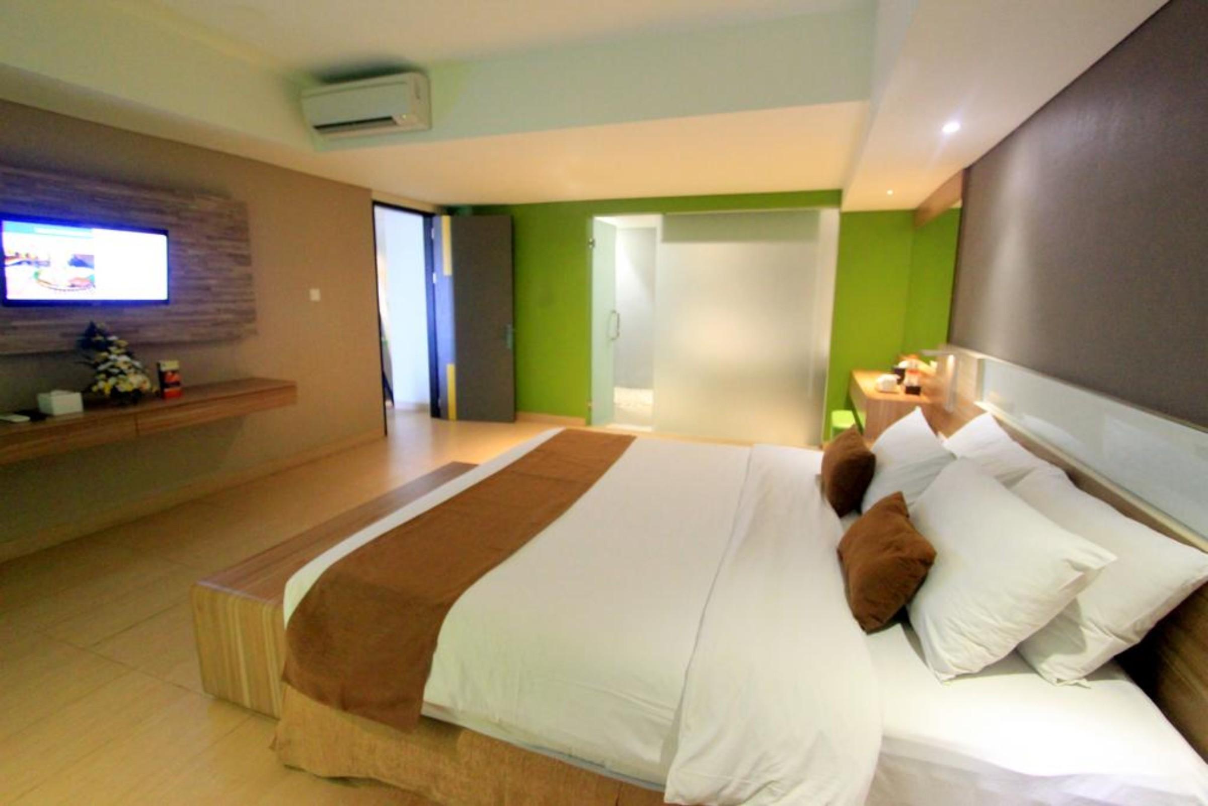 Hotel Fortunagrande Seturan Yogyakarta Exteriör bild